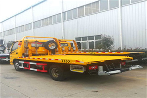 称多附近拖车救援搭电